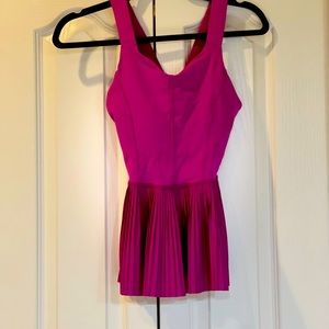 Lululemon tank top like new. Size 4